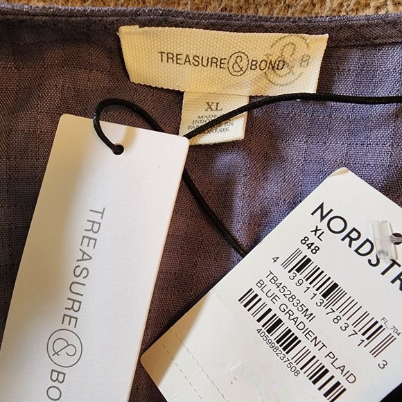 Treasure & Bond Blouse - New with Tags - Size XL - Picture 3 of 4